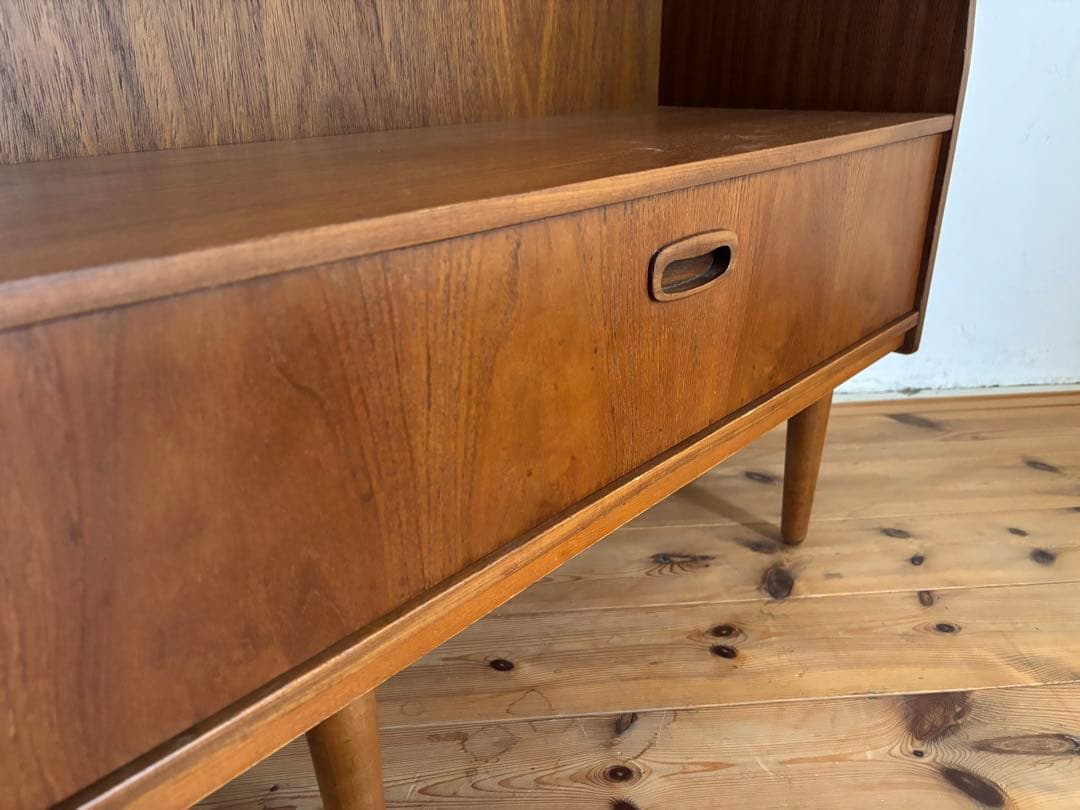 北欧ヴィンテージ　チーク　ビューローキャビネット