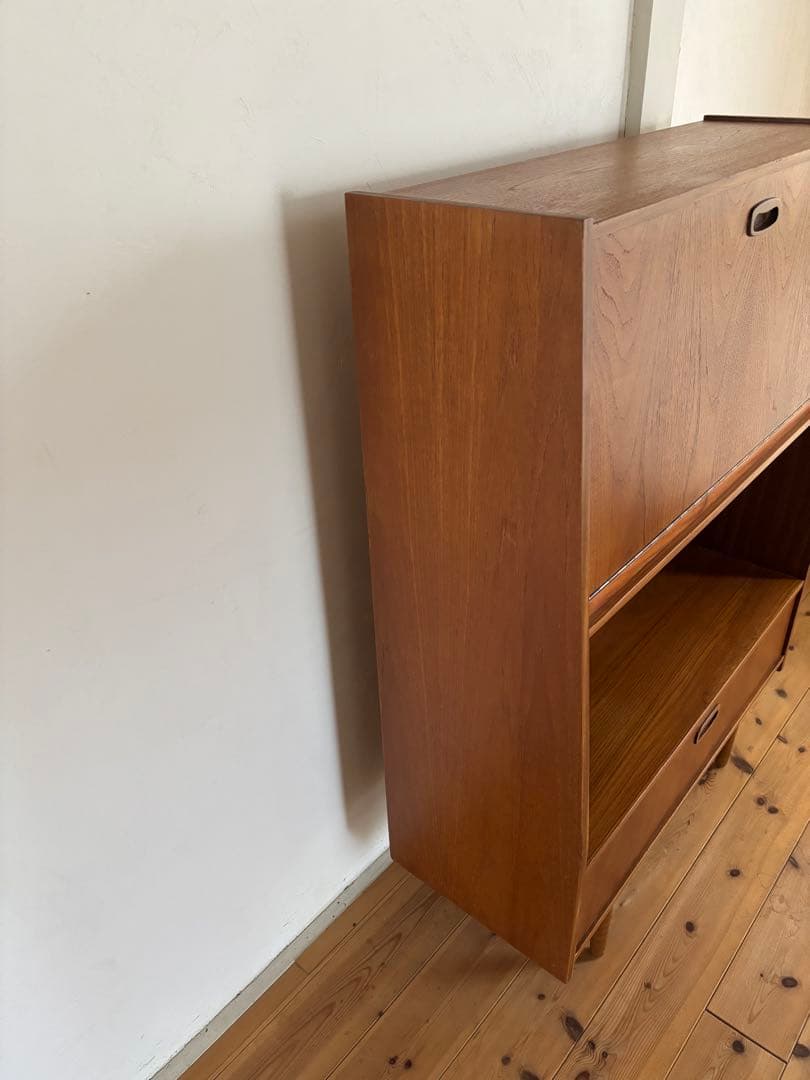 北欧ヴィンテージ　チーク　ビューローキャビネット