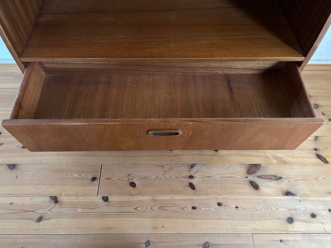 北欧ヴィンテージ　チーク　ビューローキャビネット