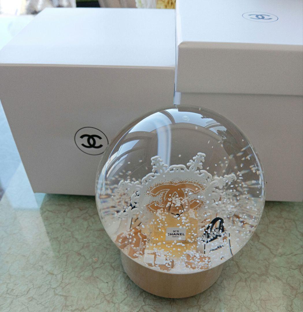 シャネル　CHANEL スノードーム　クリスタル　スノーボール　VIPギフト