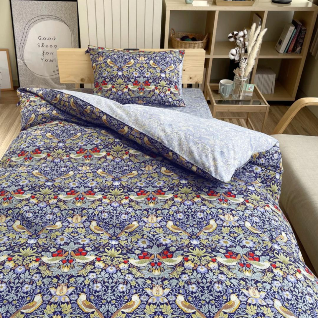 V＆A　いちご泥棒　掛けふとんカバーNo.107 ＆ 枕カバーNo.55 　2組