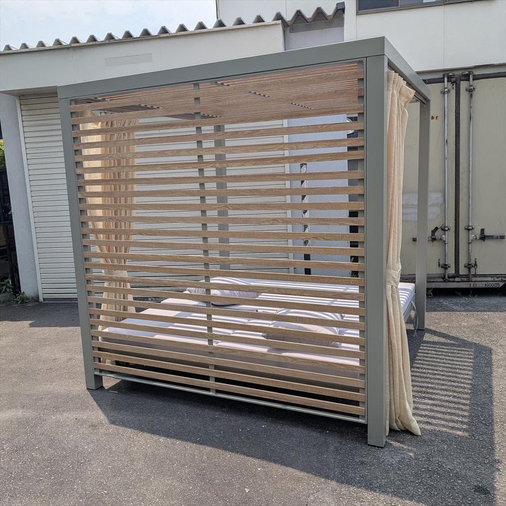 リゾートベッド　ベッド　デイベッド　グランピング　プールサイド　カーテン付き　A