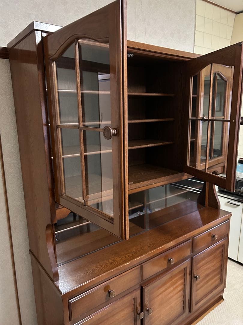 木製ブラウン食器棚 ガラス扉付き　水屋　上段部分だけ　引き取り可能