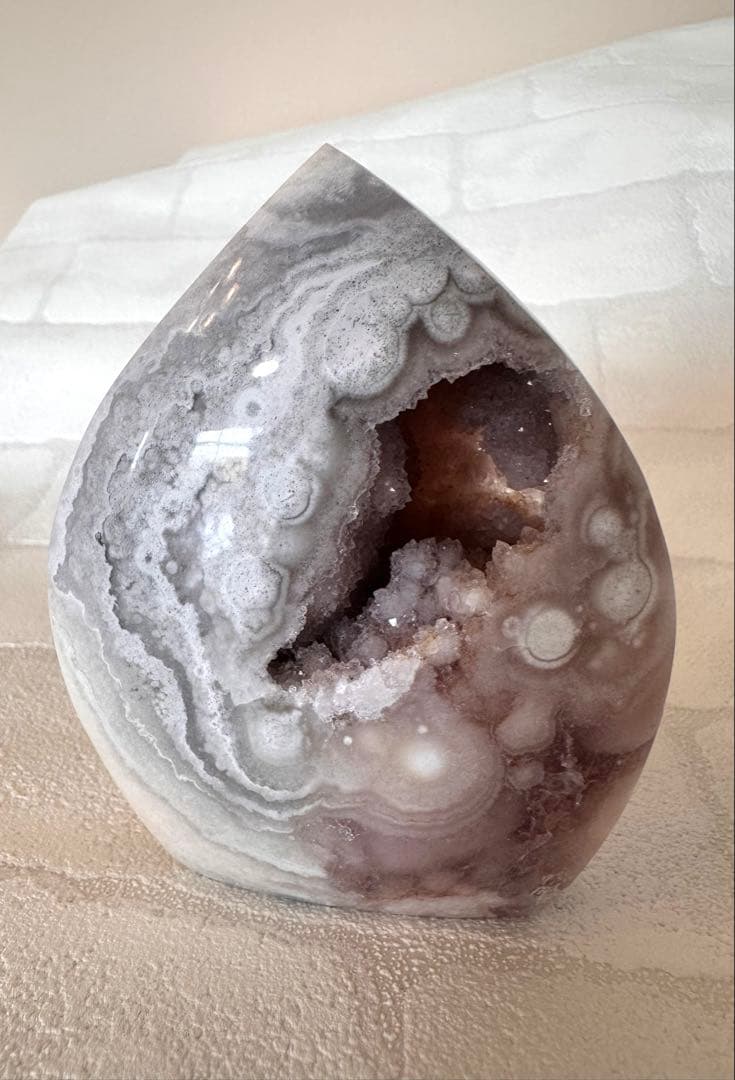 特価　ピンクアメジスト　フラワーアメジスト　丸玉模様　ジオード　フリーフォーム