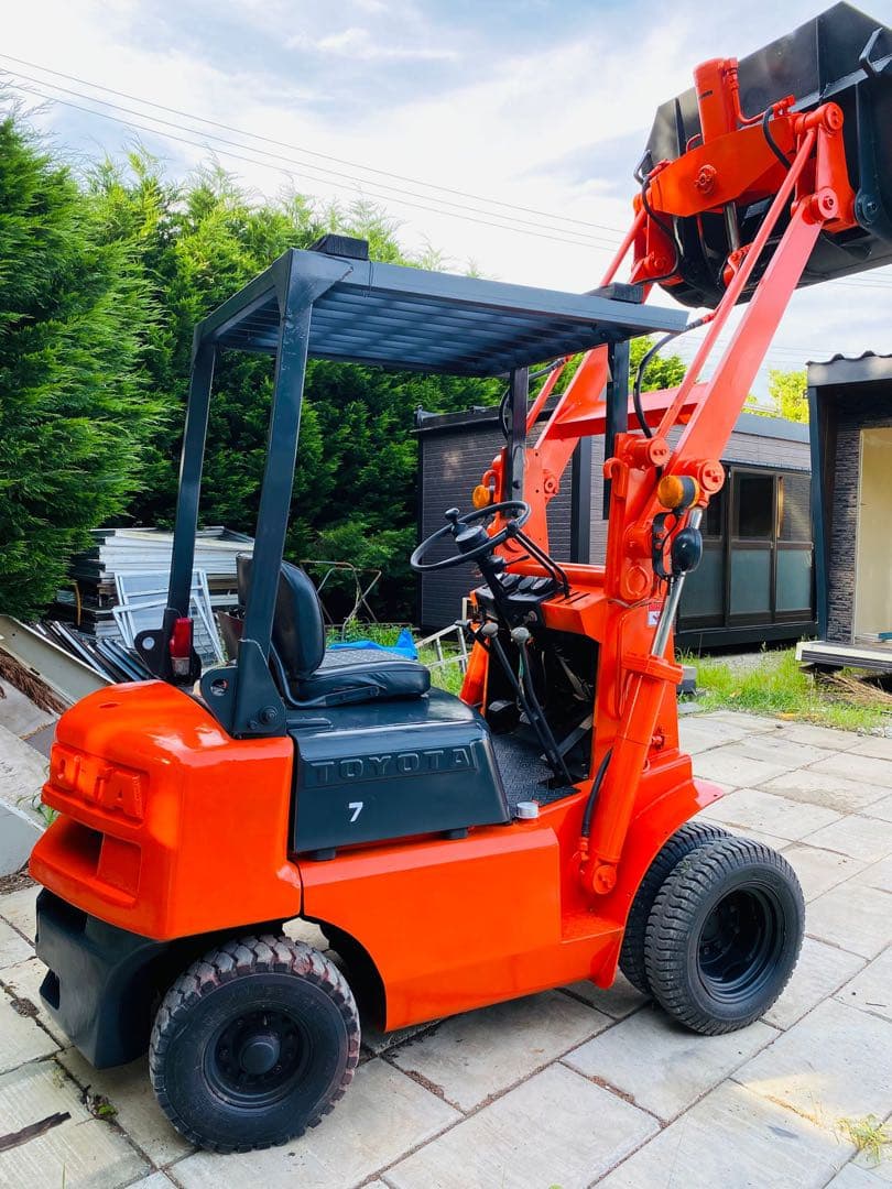 トヨタ ショベルローダー 2SG7タイヤショベル ホイールローダー