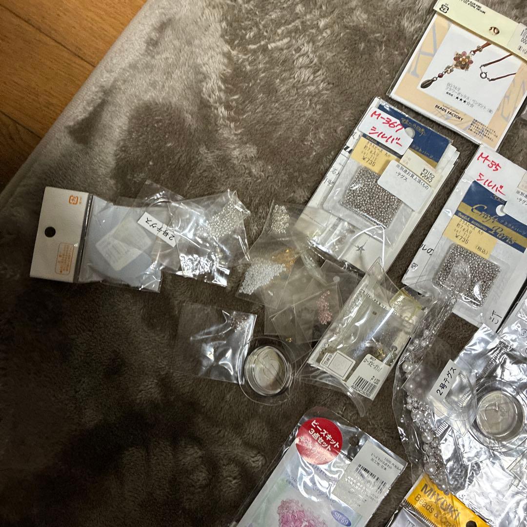 スワロフスキーのスパイラルリング　手作りネックレスブレスレットなど9万以上