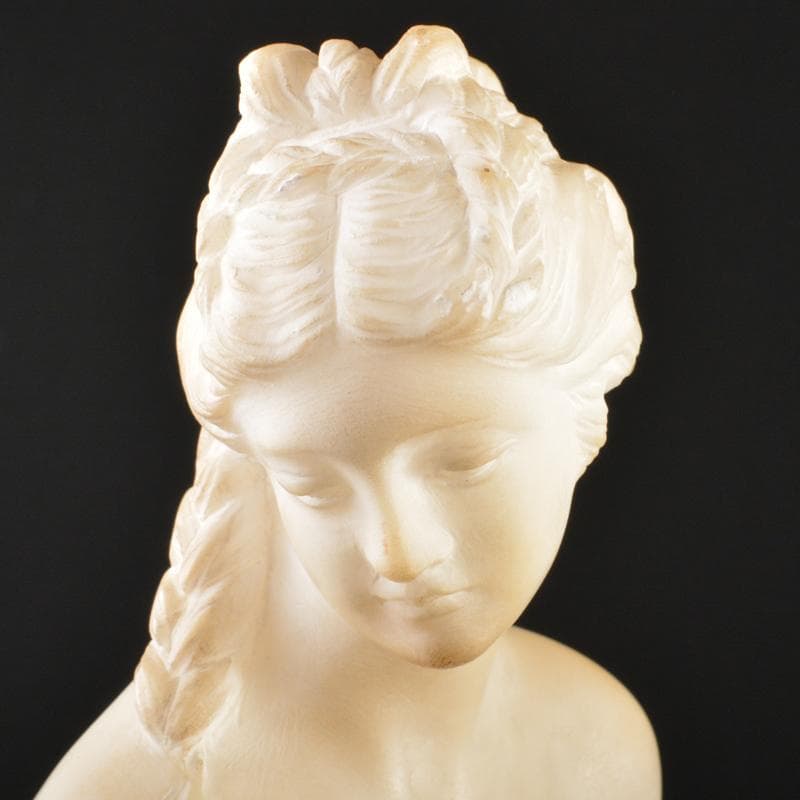 西洋美術　彫刻　裸婦像　置物　C　4941A