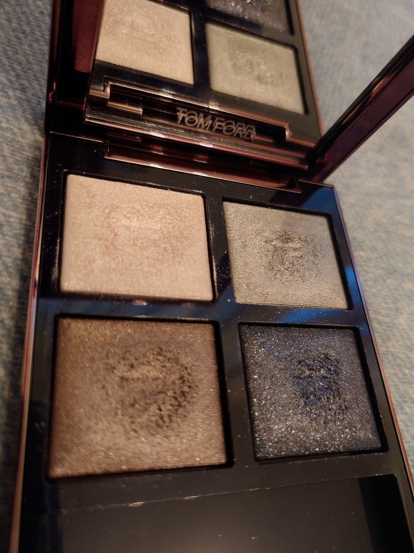 トムフォード　アイカラークォード　ダブルインデムニティー