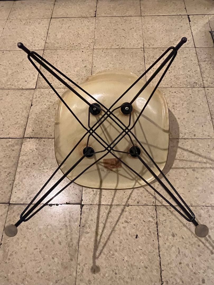 ハーマンミラー イームズチェアー　 チャールズイームズ　サイドシェル　 正規品