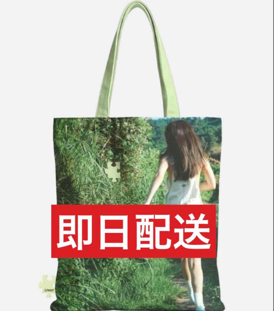 JENNIE 写真展 トートバッグ グリーン ジェニGreen Tote Bag - メルカリ