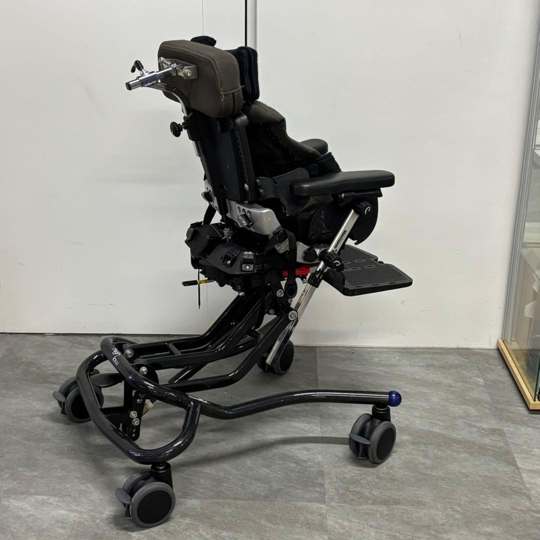 ◇R82 子供用 車椅子 座位保持 DK-8751 parallelvej 3