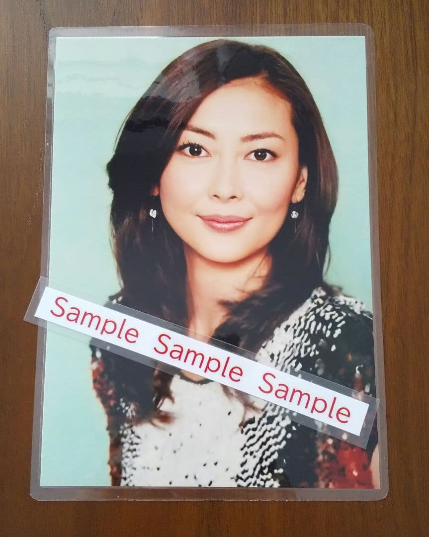 訳あり】中山美穂 2L判ラミネート写真 10 - メルカリ
