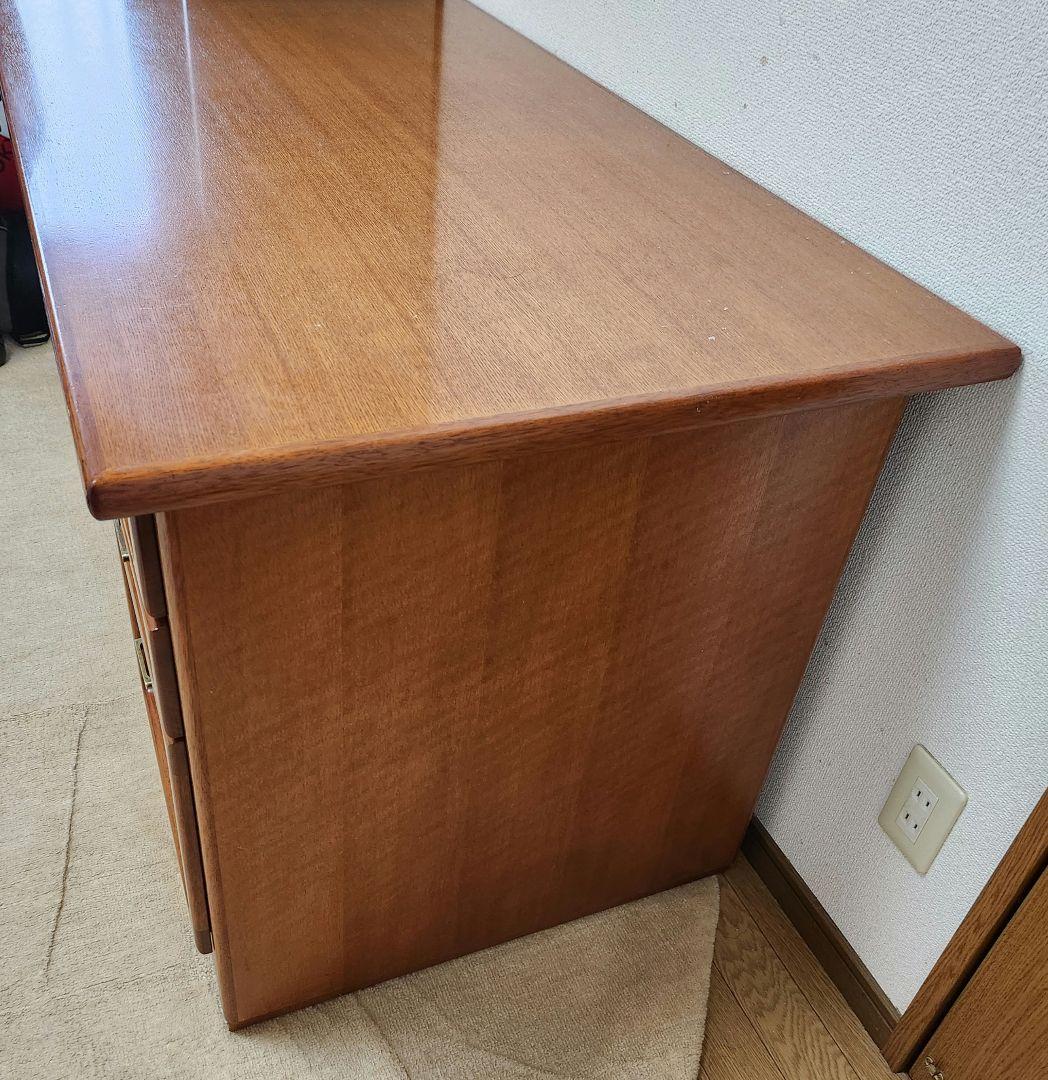 縁起物　カリモク学習机　旧帝大医学部教授が代々執務机として使用　デスク