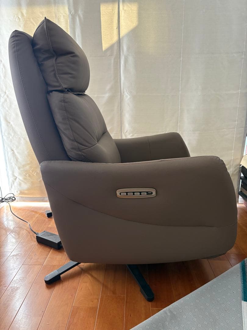 【引取 送料なし】 美品 ニトリ 電動リクライニングパーソナルチェアLE01