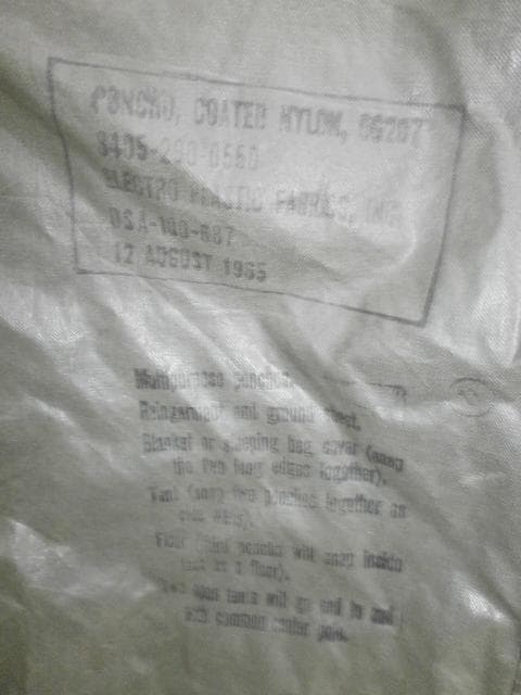 アメリカ軍 実物 レインポンチ ベトナム戦争 1965年 - メルカリ