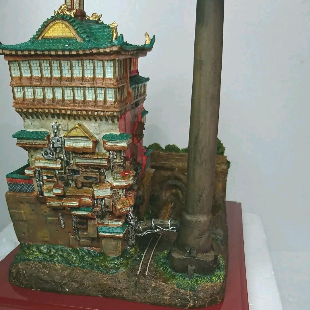 千と千尋の神隠し DVDエディション 油屋ジオラマ - メルカリ