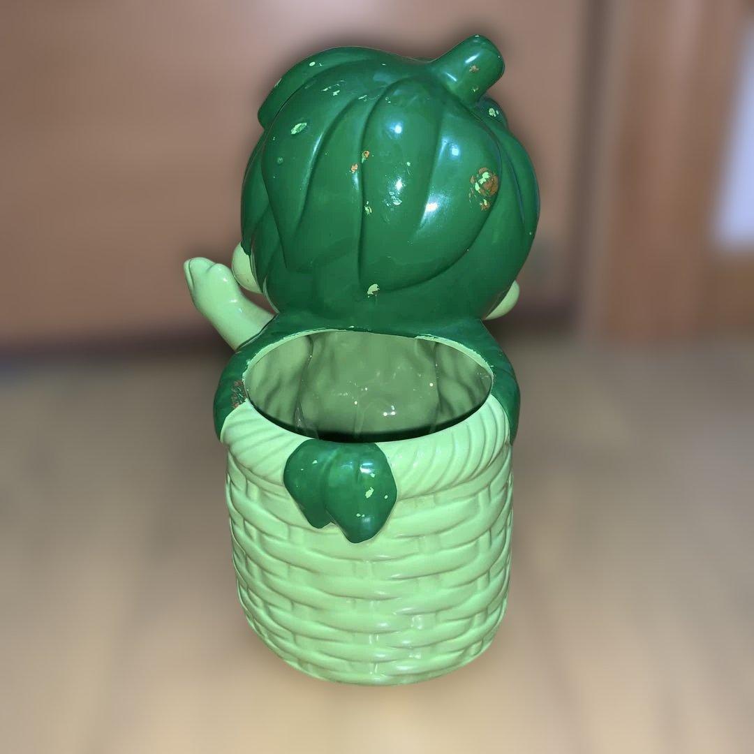 早い者勝ち！グリーンジャイアント　陶器の置き物