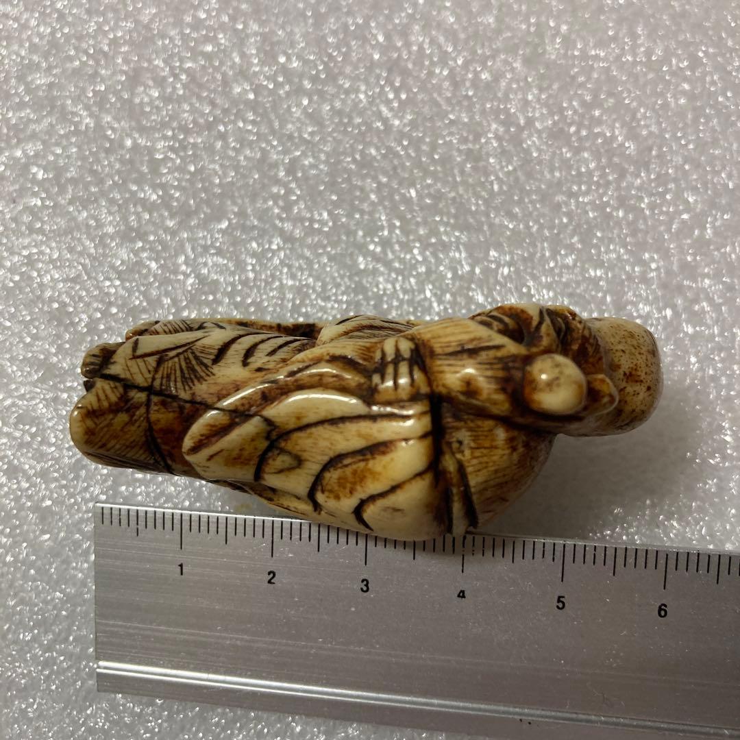天然素材　寿老人　彫刻　根付　提げ物　置物