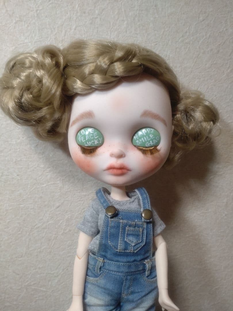 【期間限定SALE価格】カスタムアイシードール　薄いそばかすあり　オープンマウス