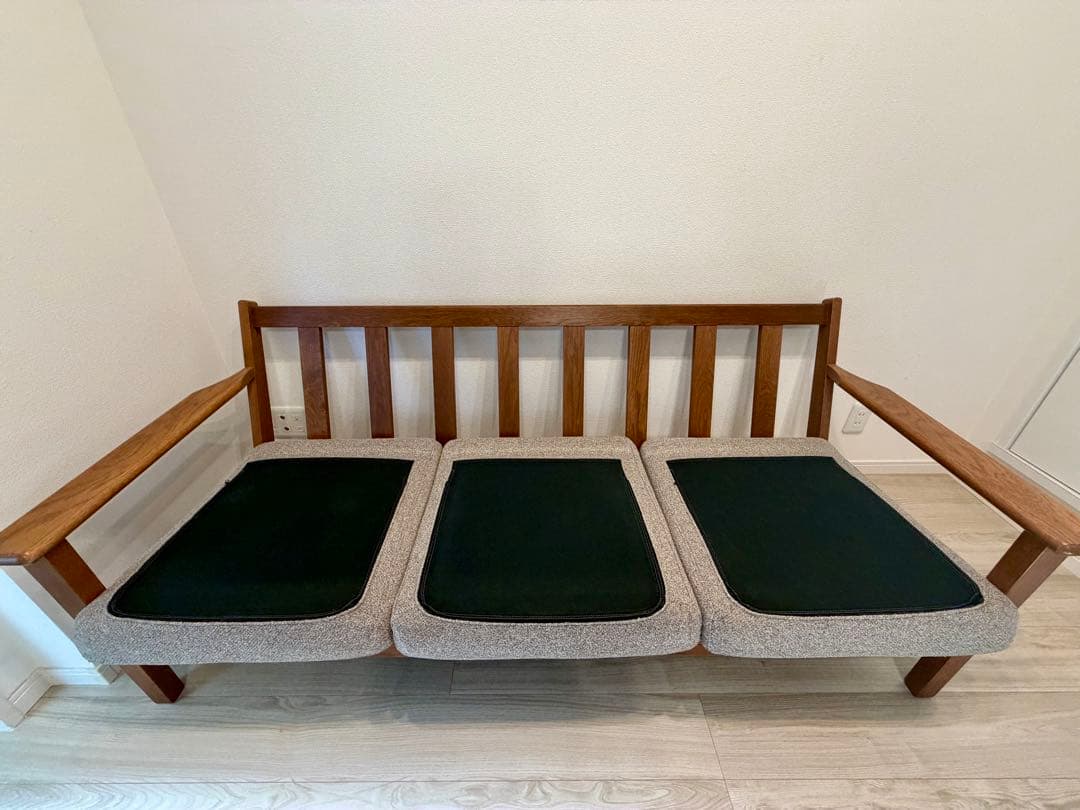 【送料込み/3月末まで出品】unico ソファVISKA(ヴィスカ) 3シーター