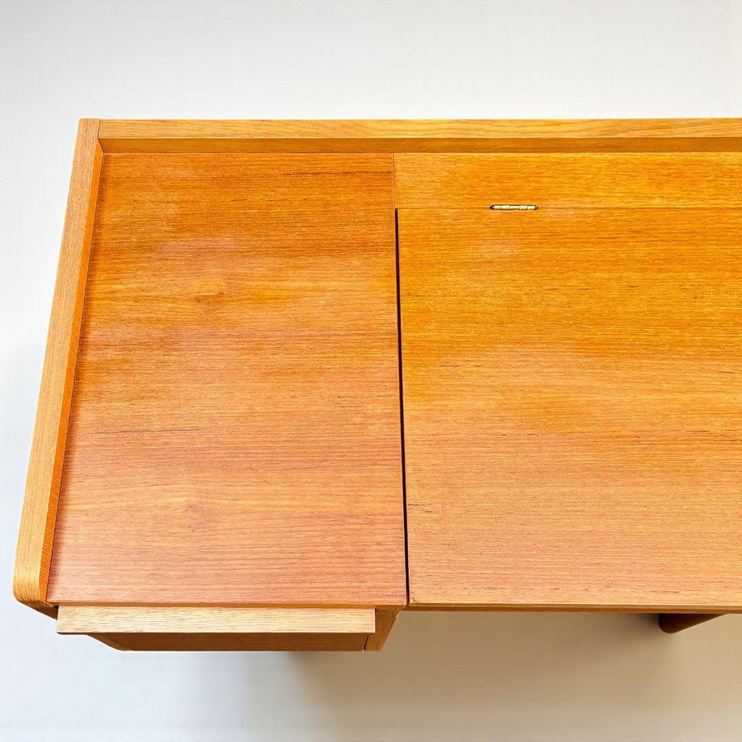 廃番・希少】unico ウニコ ALBERO(アルベロ) ドレッサー デスク - メルカリ