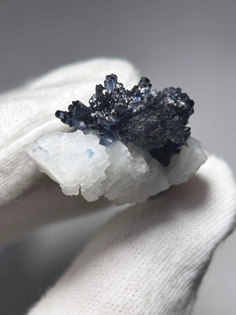 アフガニスタン　放射状　ブルーキャップ　インディゴライト　トルマリン　クラスター