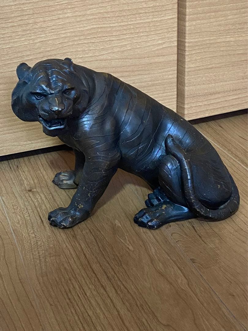 掛け軸 和信 水墨山水 絹本 希少 軸装 茶道具 掛軸 美品 です。