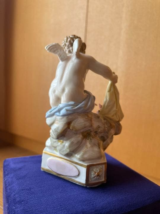 最終値下です】マイセン （古マイセン？） ハートを包む天使 - メルカリ