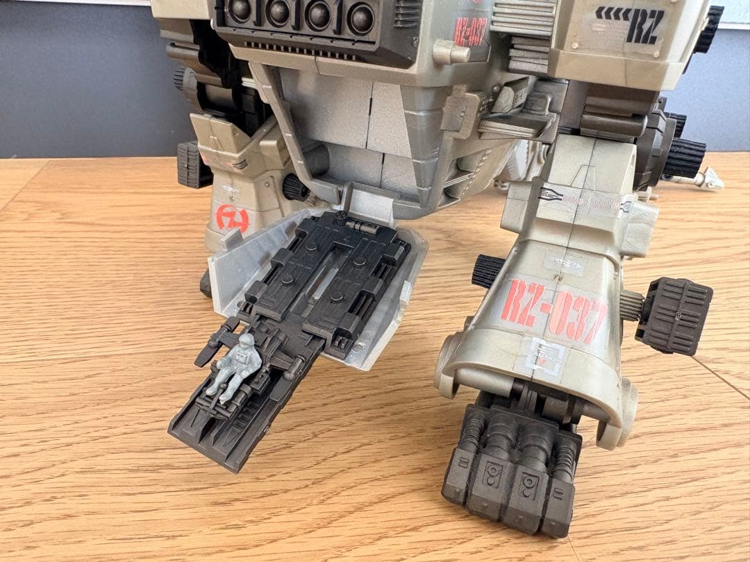 ゾイド ウルトラザウルス（ジャンク品） - メルカリ