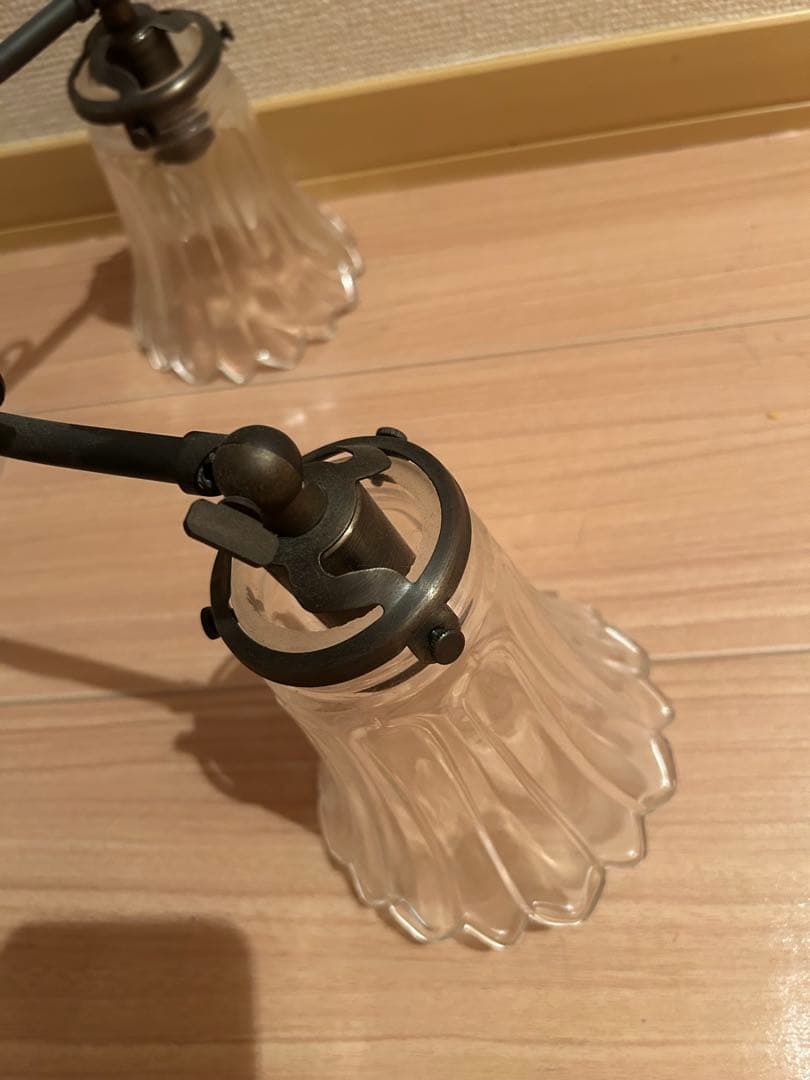 アンティーク　シャンデリア 5灯 フラワー型シェード