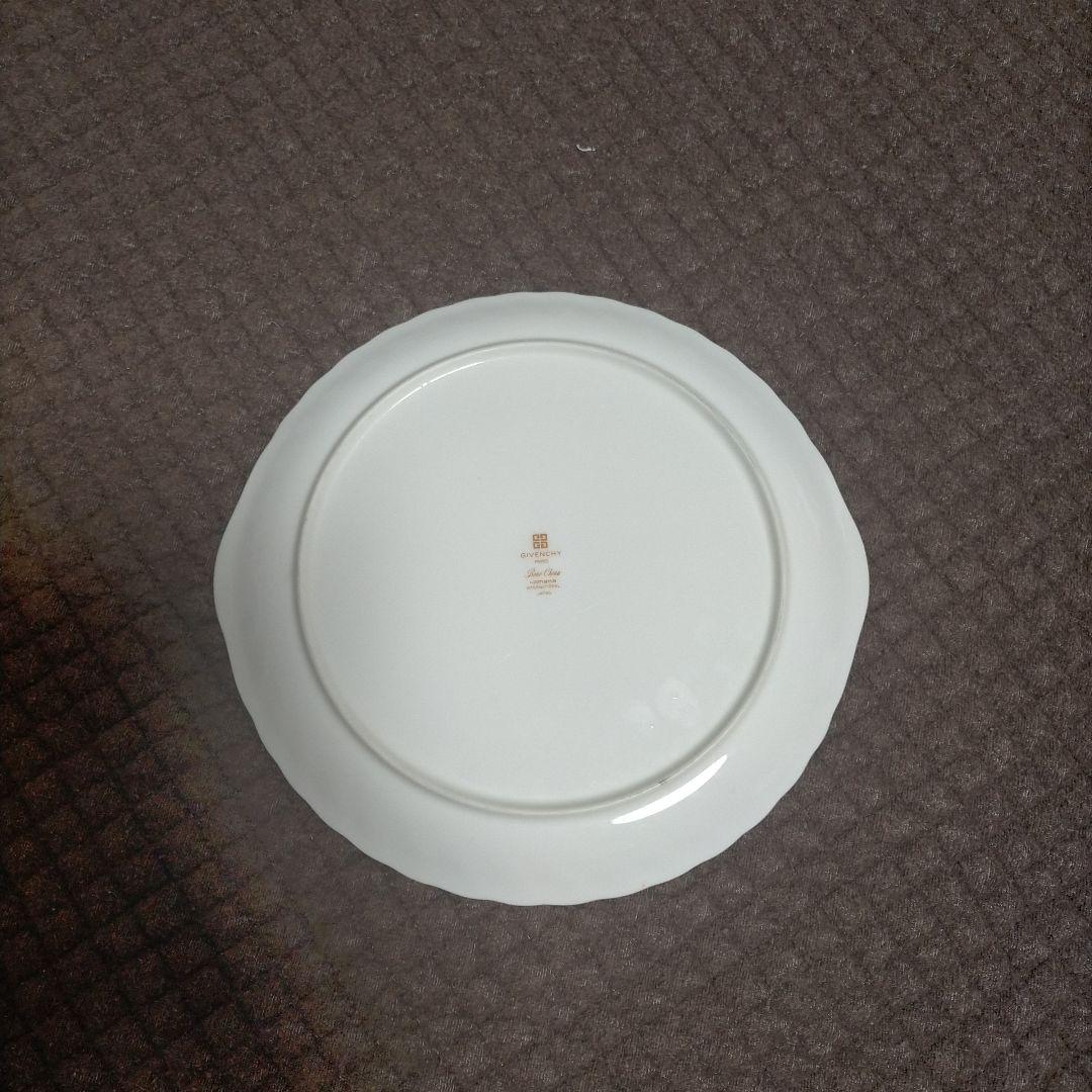 最終お値下げ★★★美品★GIVENCHY大皿✨✨