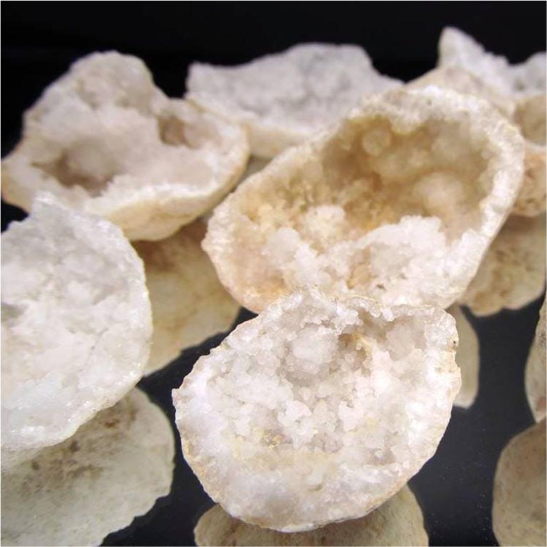 500★訳あり限定品★浄化✳︎破邪【ミニ水晶クラスター『晶洞』ハーフジオード】❤️