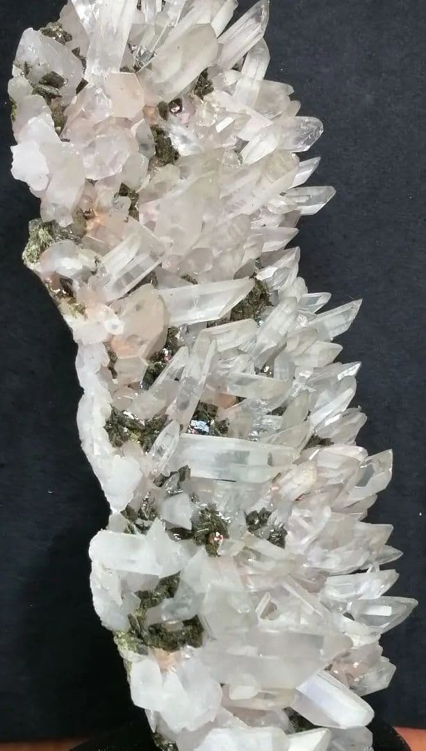 水晶 エピドート 共生クラスター（グリーントルマリン）3.9kg ーtot015