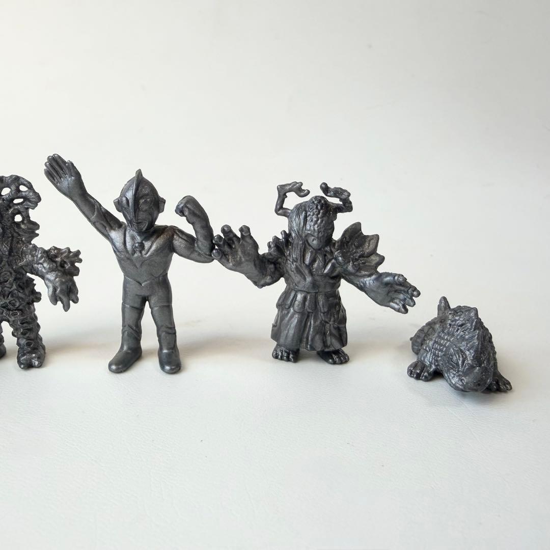 ウルトラマン 怪獣消しゴム アンティッQ ユタカ レッドキング