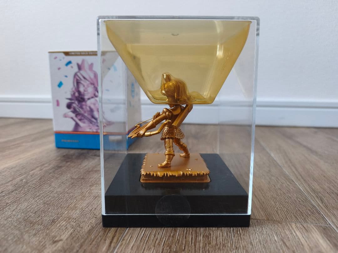 【希少非売品】クラロワ プリンセス フィギュア 限定ゴールドエディション