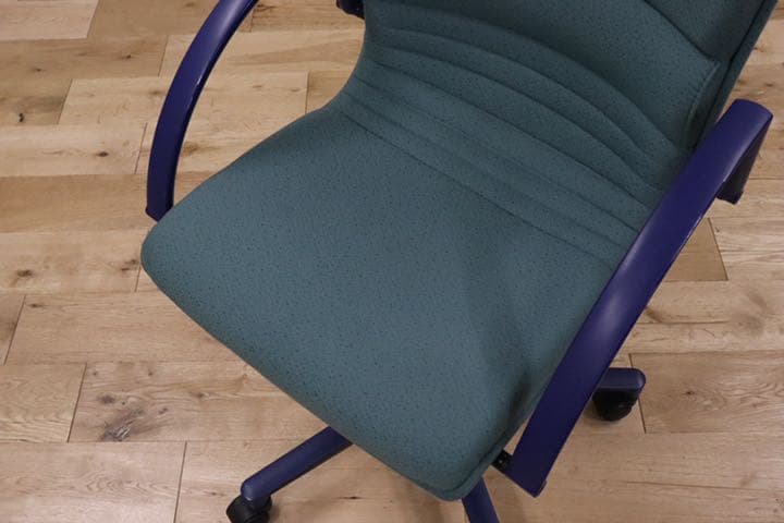 GMDKS293I○ giroflex / ジロフレックス 44 キャスターチェ