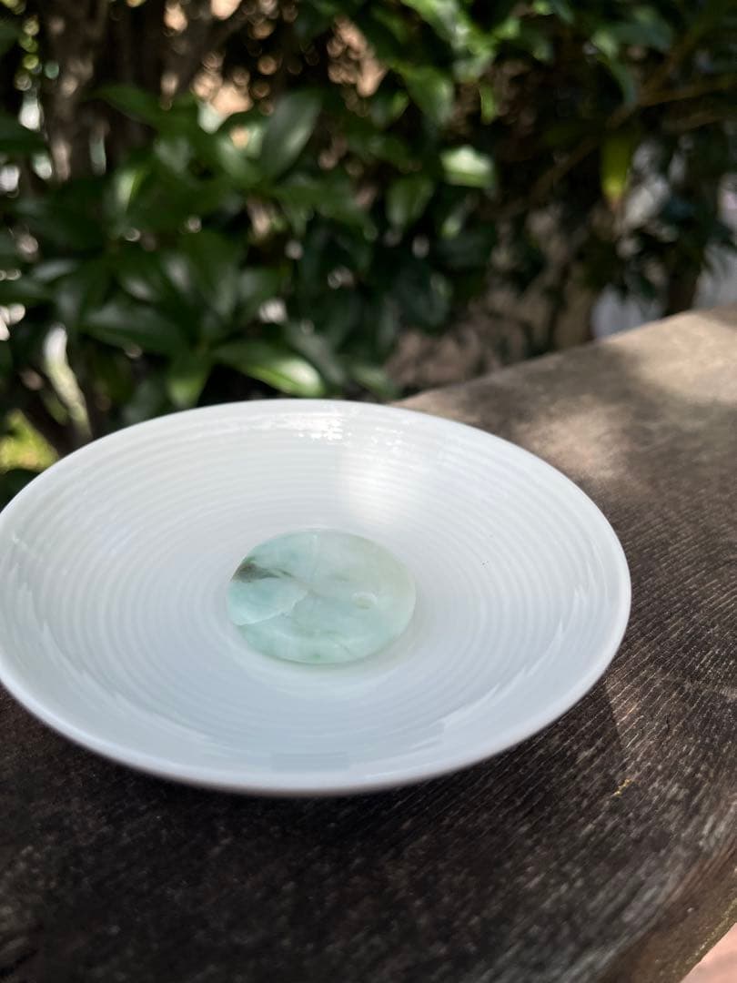 糸魚川翡翠　ペンダントトップ　お香立て　天然石　パワーストーン　日本の国石