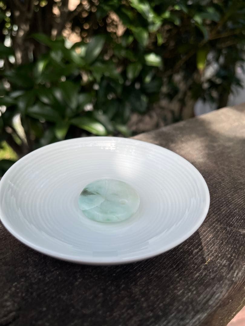 糸魚川翡翠　ペンダントトップ　お香立て　天然石　パワーストーン　日本の国石