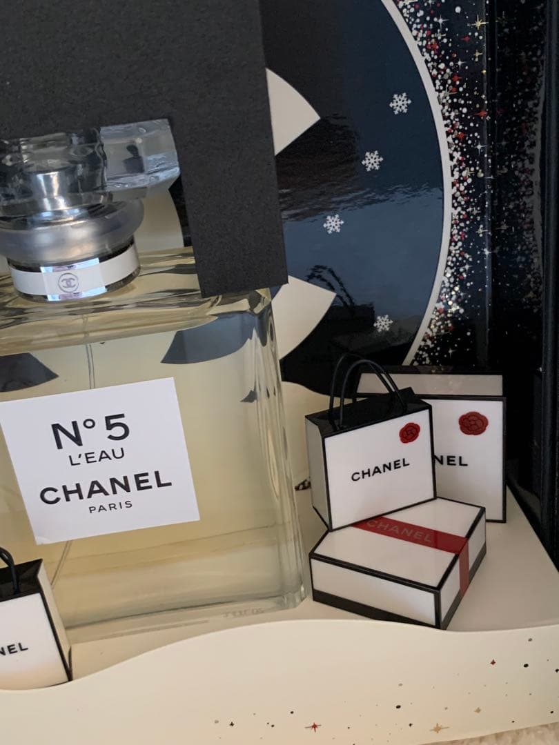 貴重✨新品未使用✨限定CHANELクリスマスコフレ✨No.5ロー香水100ml