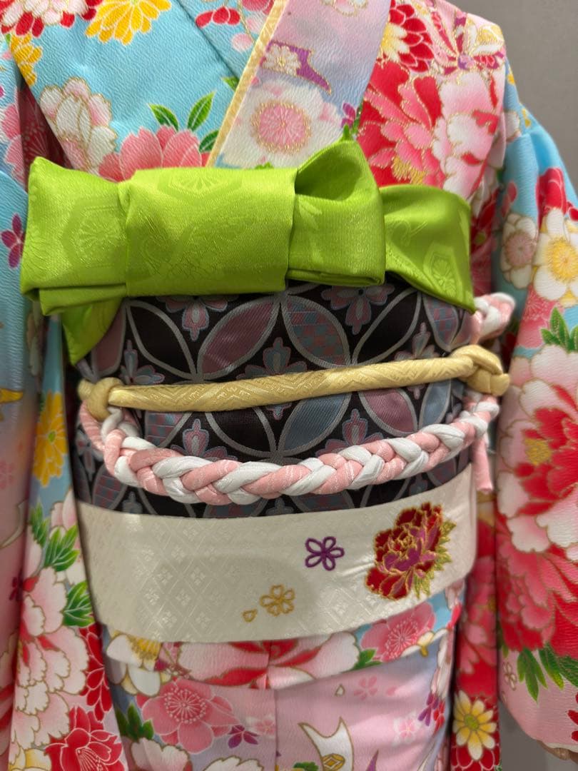 フルセット　七五三用華やかな花柄着物