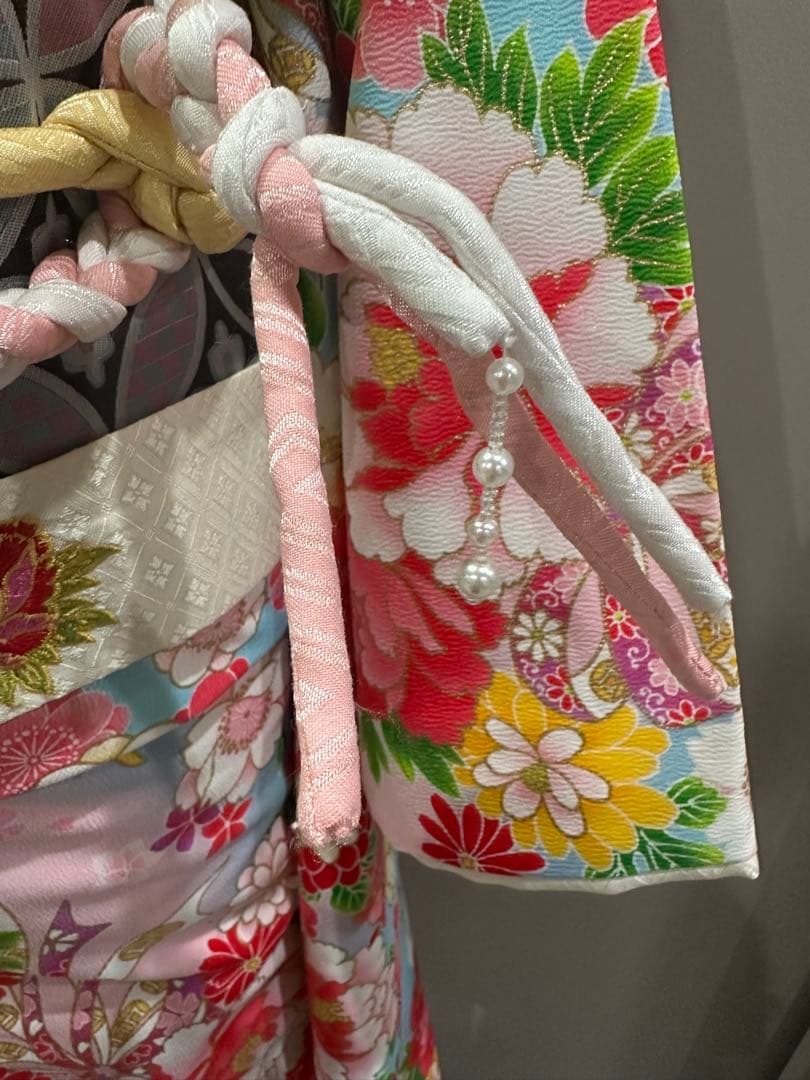 フルセット　七五三用華やかな花柄着物