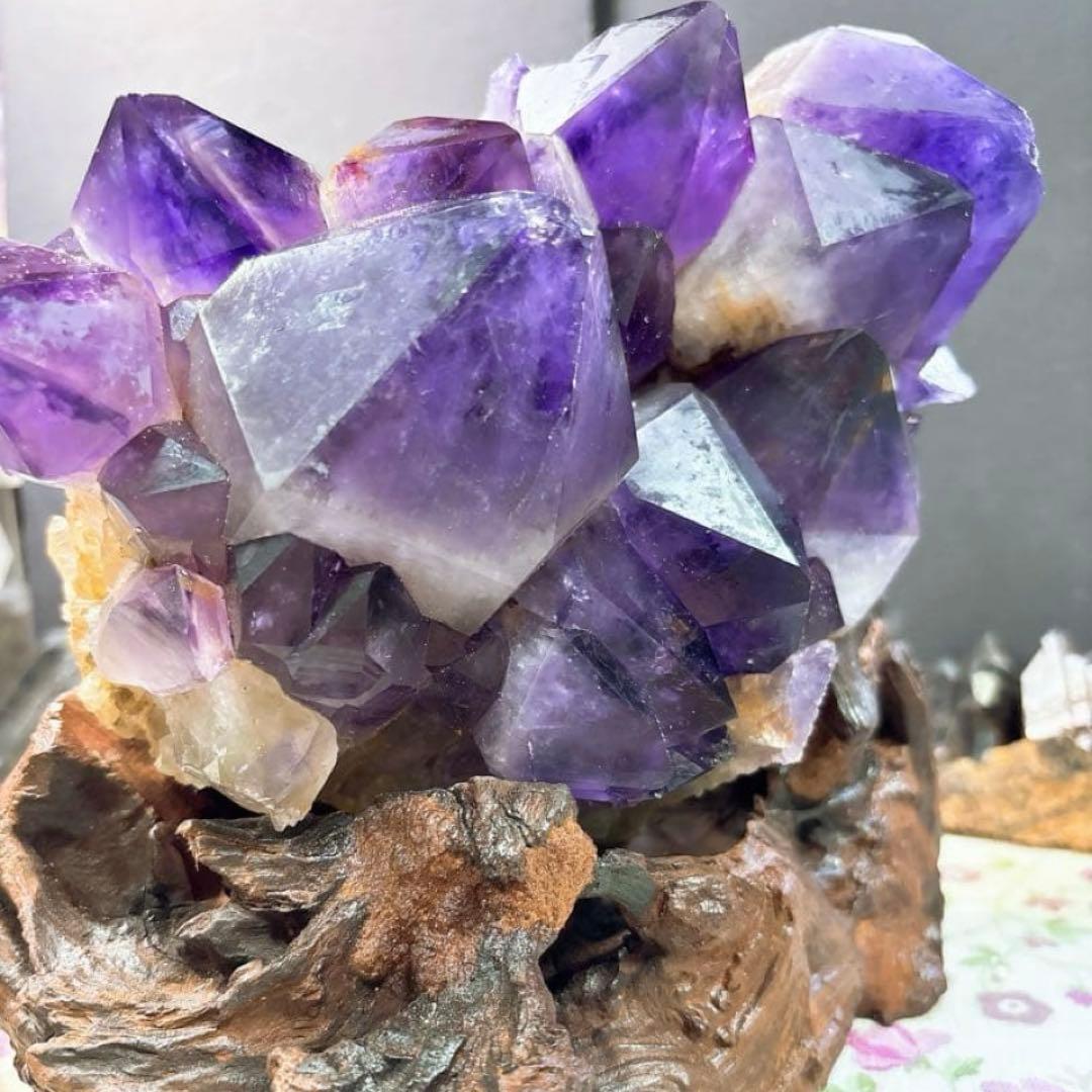 【天然石】希少なコンゴ産アメジストクラスター約3キロ