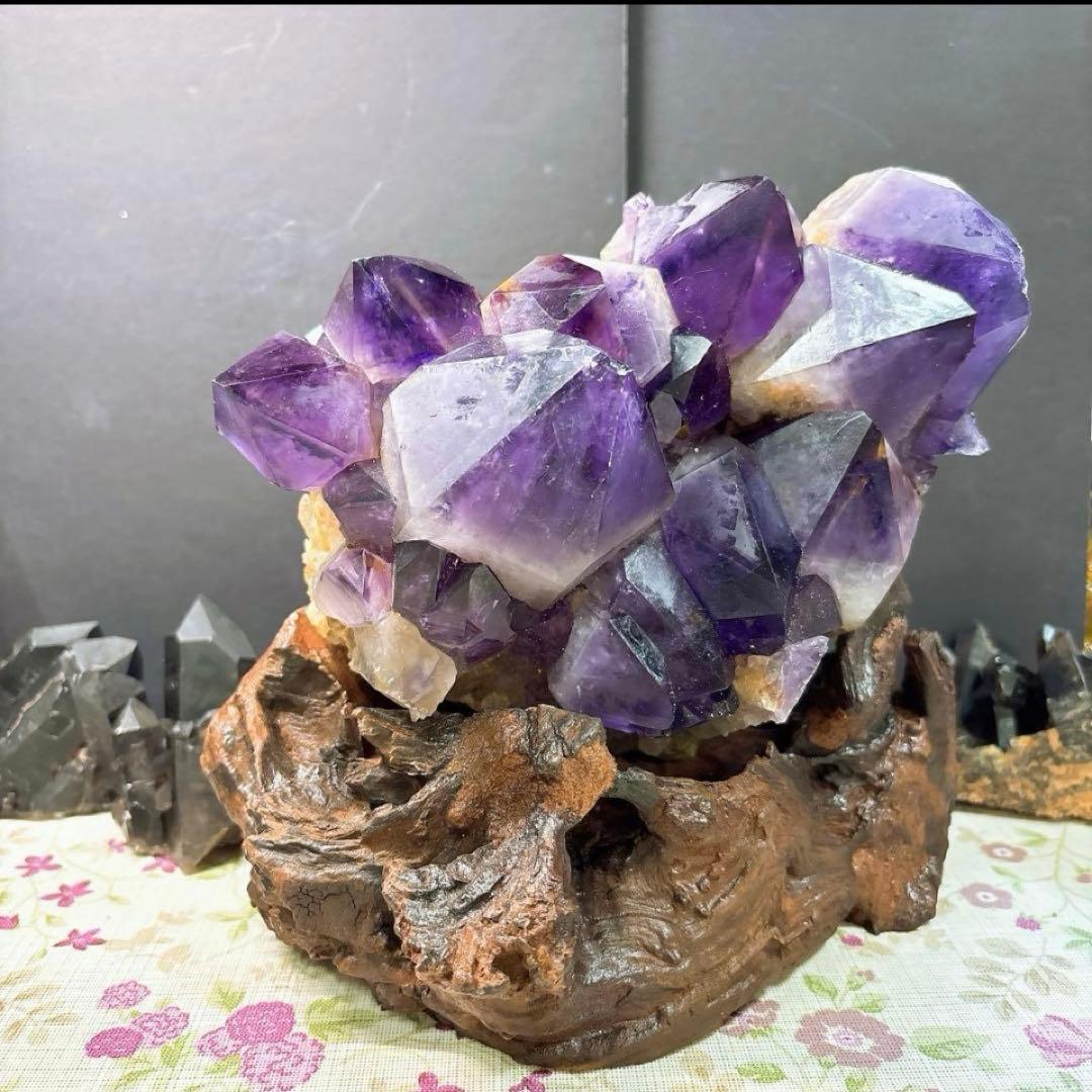 【天然石】希少なコンゴ産アメジストクラスター約3キロ