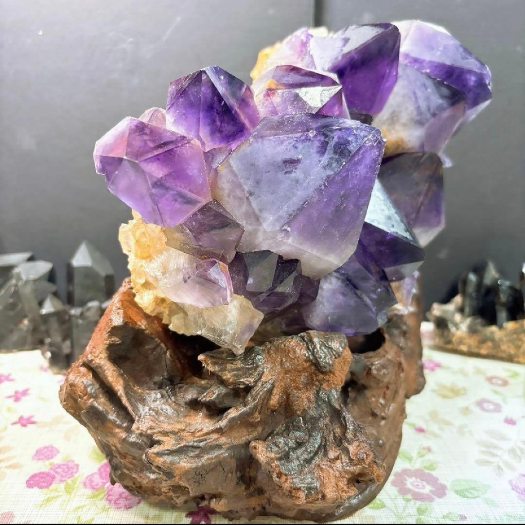 【天然石】希少なコンゴ産アメジストクラスター約3キロ