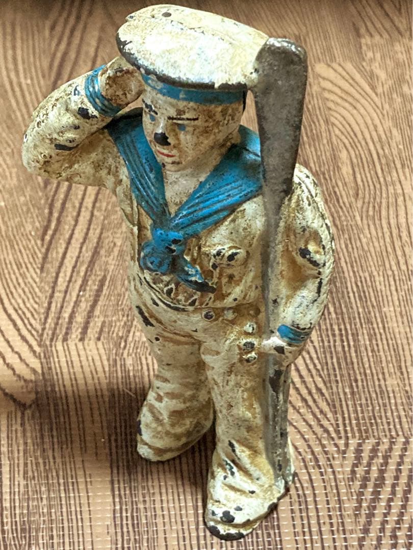 お値下げ中！【レトロ】水兵さんが敬礼してる鋳物貯金箱