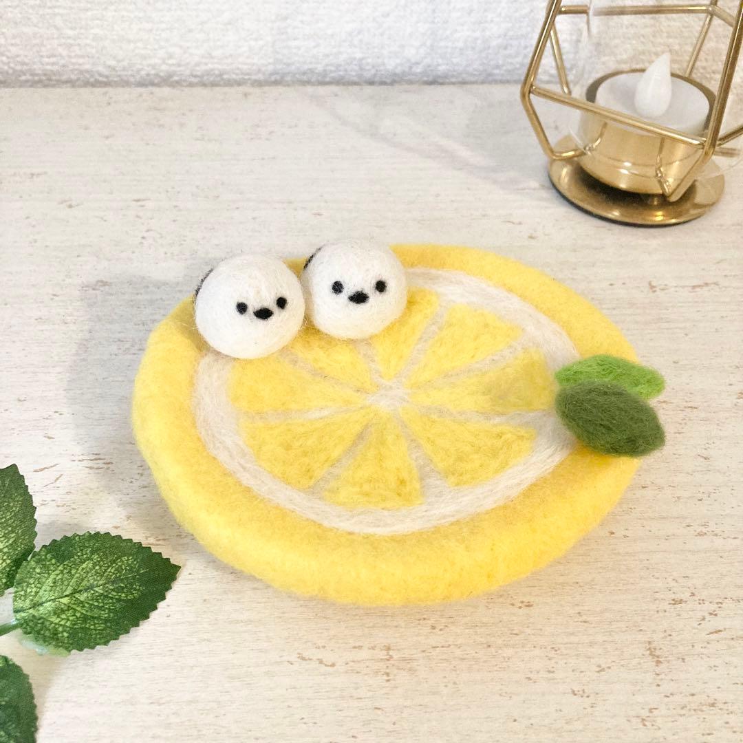 シマエナガさんのアクセサリートレイ　羊毛フェルト