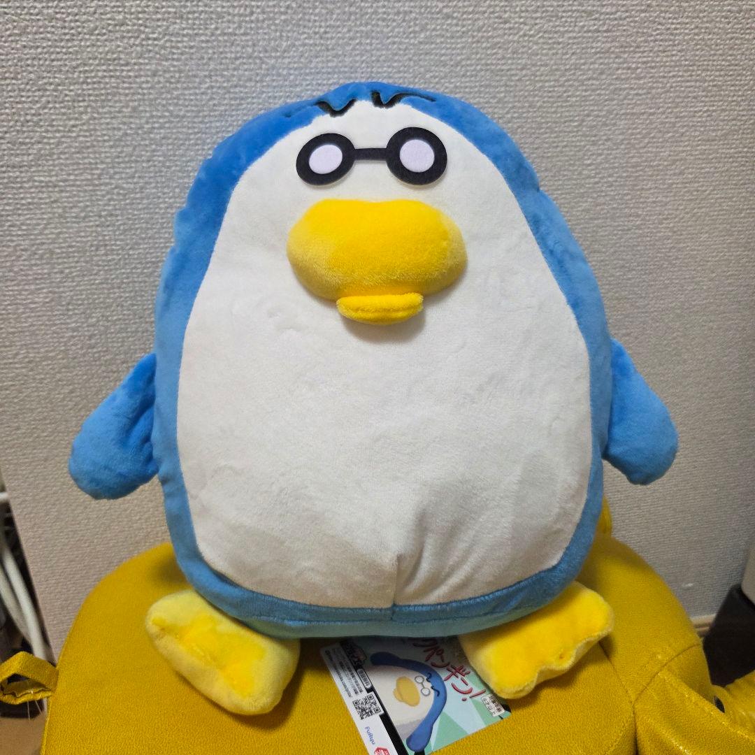 今日も冷笑 ! ! オタクペンギン BIGぬいぐるみ 可哀想に!! - メルカリ