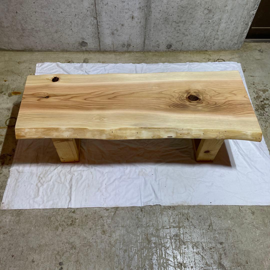 杉　一枚板　節穴有り