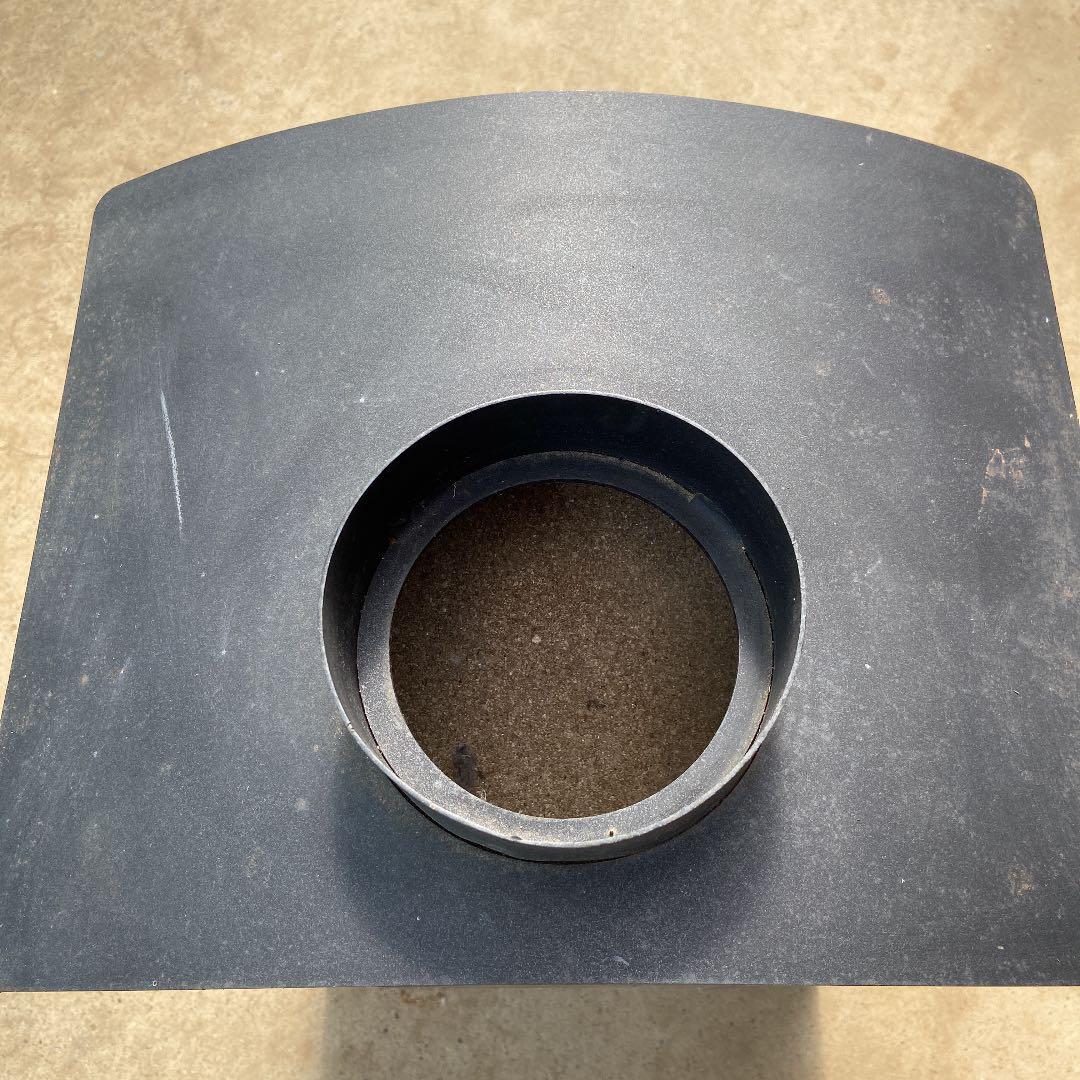 送料込み〉鋼鉄製 室内用 薪ストーブ コーナン DL008 - メルカリ