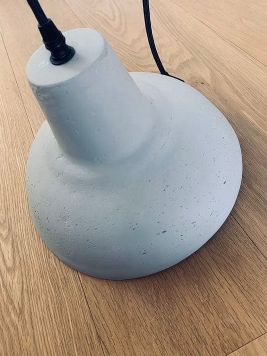 コンクリート　　ペンダントライト